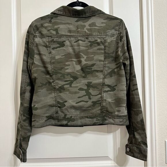 LOFT GORPCORE UTILITY ARMY CAMO CROPPED BUTTON UP LONG SLEEVE JACKET MEDIUM - Picture 8 of 13